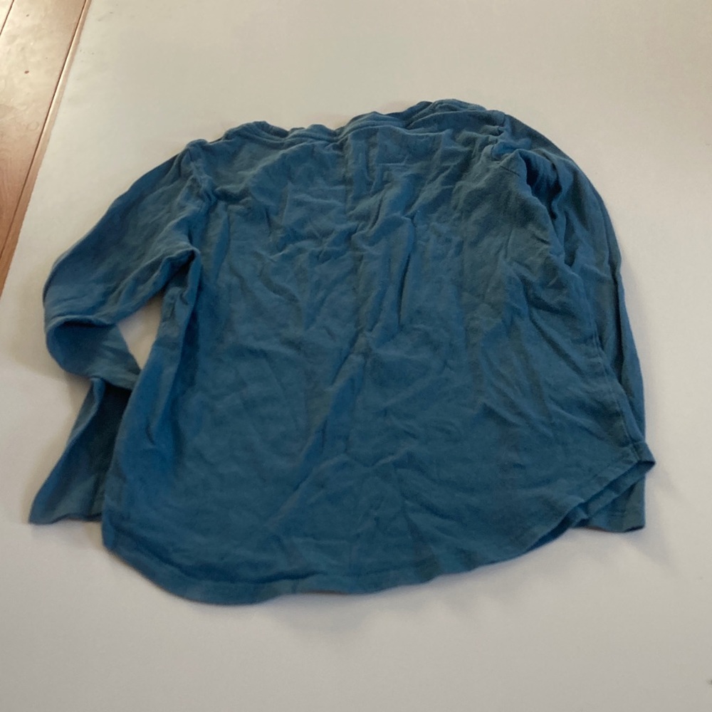 Old Navy Blue Long Sleeve Kids Tee - Picture 4 of 4